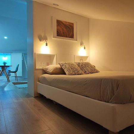 Wood Essence Apartment - Cozy Balcony Coimbra Buitenkant foto