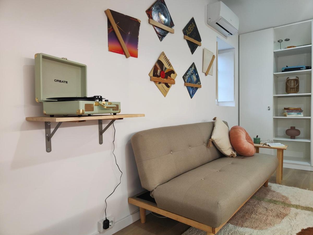 Wood Essence Apartment - Cozy Balcony Coimbra Buitenkant foto