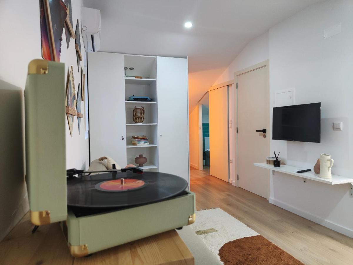 Wood Essence Apartment - Cozy Balcony Coimbra Buitenkant foto